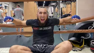 "Алты оқ тиген". Қазақ файтеріне Мәскеуде шабуыл жасалды