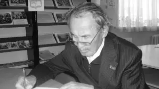 Жазушы-сатирик Табыл Құлияс дүниеден өтті