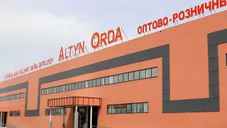 "Алтын Орда" базарындағы мәселелер қалай шешіледі? Бозымбаев жауап берді