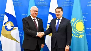 Смайылов ЕЭК алқасының төрағасы Михаил Мясниковичпен кездесті