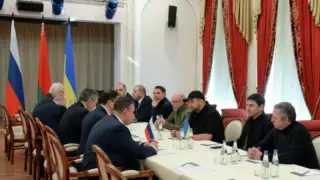 Украина мен Ресей келіссөзді аяқтады, тараптар кеңесуге кетті