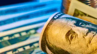 Доллар бағамы 2 теңгеге арзандады