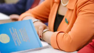 Қазақстан парламенті мен үкіметінде қанша әйел жұмыс істейді?