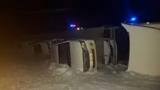 БҚО-да автотасығыш жыраға аударылып түсті