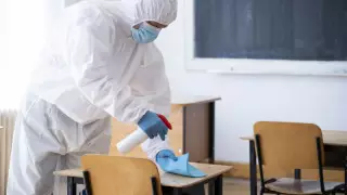 Жаңа қаулы: білім беру ұйымдарында коронавирус шектеулері алып тасталды