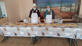 Қарағанды колониясында үш метрлік шұжықша оралған қамыр әзірленді
