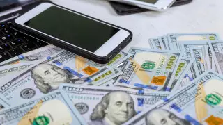 Қазақстандықтар ақпанда қанша доллар сатып алды?