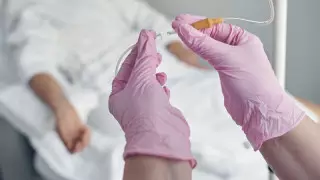 Павлодарда фармацевт қателігінен уланған баланың жағдайы белгілі болды