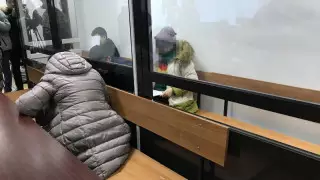 Денис Тенді өлтіру ісі: Жанар Толыбаева неге ерте босатылды?