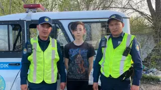 Семейде оқушы суға батып бара жатқан жасөспірімді құтқарып қалды