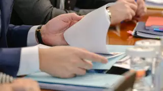 Парламент референдум туралы заң жобасына түзетулерді қабылдады