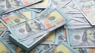 Доллар бағамы 7 теңгеге арзандады