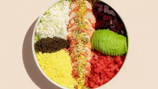 АҚШ-та қонақүй мейрамханасында 1912 доллар тұратын салат мәзірге енді