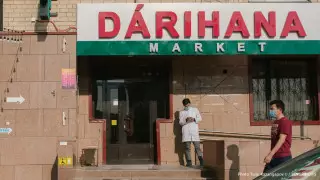 Нұр-Сұлтанда 23 жастағы қыз дәріханадан балаларға арналған жаялық ұрлап, базарда сатқан