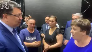 "Аспаннан түскен жоқсыз". Бозымбаевтың тұрғындармен әңгімесі видеоға түсіп қалды