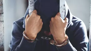 Теміртауда бала зорлады деген күдікті сот ғимаратында өз-өзіне қол жұмсады