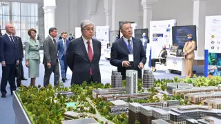 Тоқаев Әл-Фараби атындағы Қазақ ұлттық университетіне барды