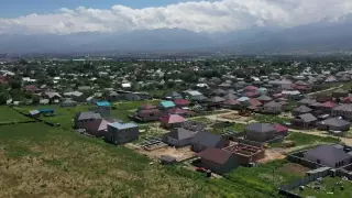 Алматы облысының тұрғындары өз үйіне біреудің ауласы арқылы кіруге мәжбүр