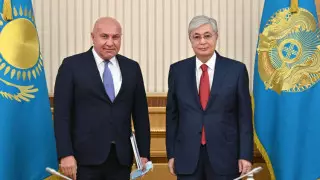 Тоқаев Yildirim Holding компаниялар тобы президентін қабылдады