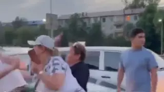 Алматыда саябақта төбелес шығарған екі әйел жазаланды