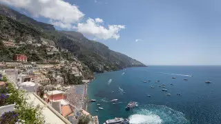 Еуропалық танымал курортта дресс-кодсыз туриске айыппұл салынады