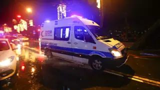 Түркияда туристер отырған микроавтобус апатқа ұшырады