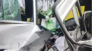 Туристер мінген автобус жантүршігерлік жол апатына ұшырады: 4 адам қаза тапты