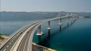 Хорватия Босния мен Герцеговинаның жағалау сызығын айналатын көпір ашты