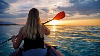 Артқы жағындағы секс туралы жақыннан жасалған фото