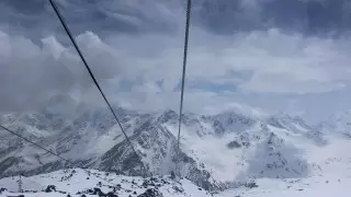 Турист әйел Эльбруста босанды