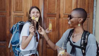 Туристер үшін түрлі елдегі таңғажайып мәдениет