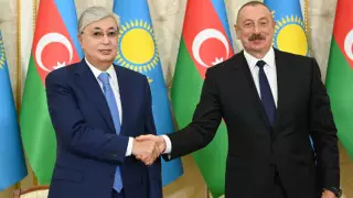 Әзербайжанға сапар: Тоқаевтың келіссөздерден кейінгі мәлімдемесі жарияланды