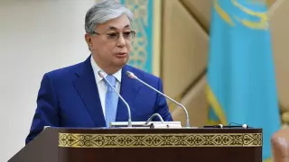 Индустрия және жер қойнауын игеру саласында басқа саясатқа көшу керек - Тоқаев