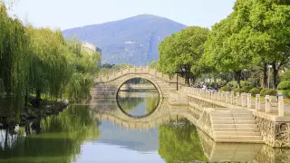 Қытайда туристерге арналған әлемдегі ең ұзын канал ашылды