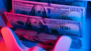 Доллар бағамы төмендеді