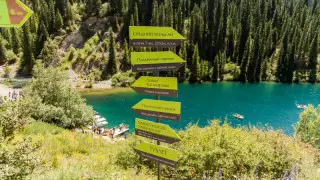 Көзілдірік киген секс қыз видео