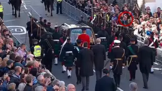 II Елизаветамен қоштасу рәсімінде күтпеген оқиға болды