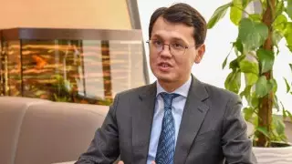 Министр телефон алаяқтарына қалай жауап беретінін айтты