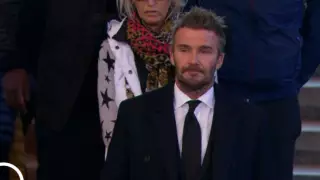 Бекхэм II Елизаветаның табытының маңында 12 сағат кезекте тұрды