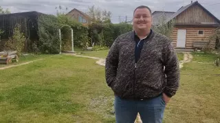 "Ақша бақыт әкелмейді". Қостанай тұрғыны ресейліктерді өз үйінде паналатты