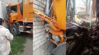 Павлодар облысында мас жүргізуші жүк көлігімен тұрғын үйге кіріп кеткен