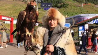 Дамир Исмағұлов UFC рейтингінде МакГрегордың алдына түсті