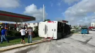 Доминикан республикасында туристер мінген автобус аударылып, екі адам қаза тапты