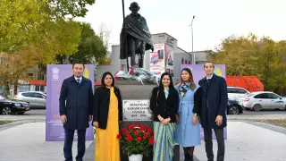 Астанада Махатма Гандиге арналған мүсін ашылды