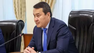 Смайылов балалары қайда оқитыны туралы сұраққа жауап берді