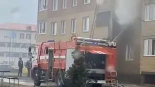 Екібастұзда такси жүргізушісі екі баланы өрттен аман алып қалды