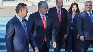 Тоқаев Самарқандтағы алаңға ағаш отырғызды