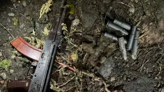 Шымкентте үйлену тойына қонақтар Калашников автоматын әкелген