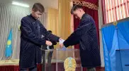 Таразда егіздер дауыс берді: Әрбір отандасымыз сайлауға келіп, өз таңдауын жасағаны абзал