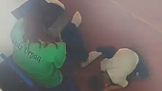 Атырауда аутист балаға дөрекілік танытқан тәрбиешінің әрекеті видеоға түсіп қалды